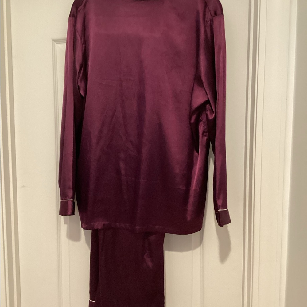 Women's Purple Satin Pajama Set - Picture 3 of 3